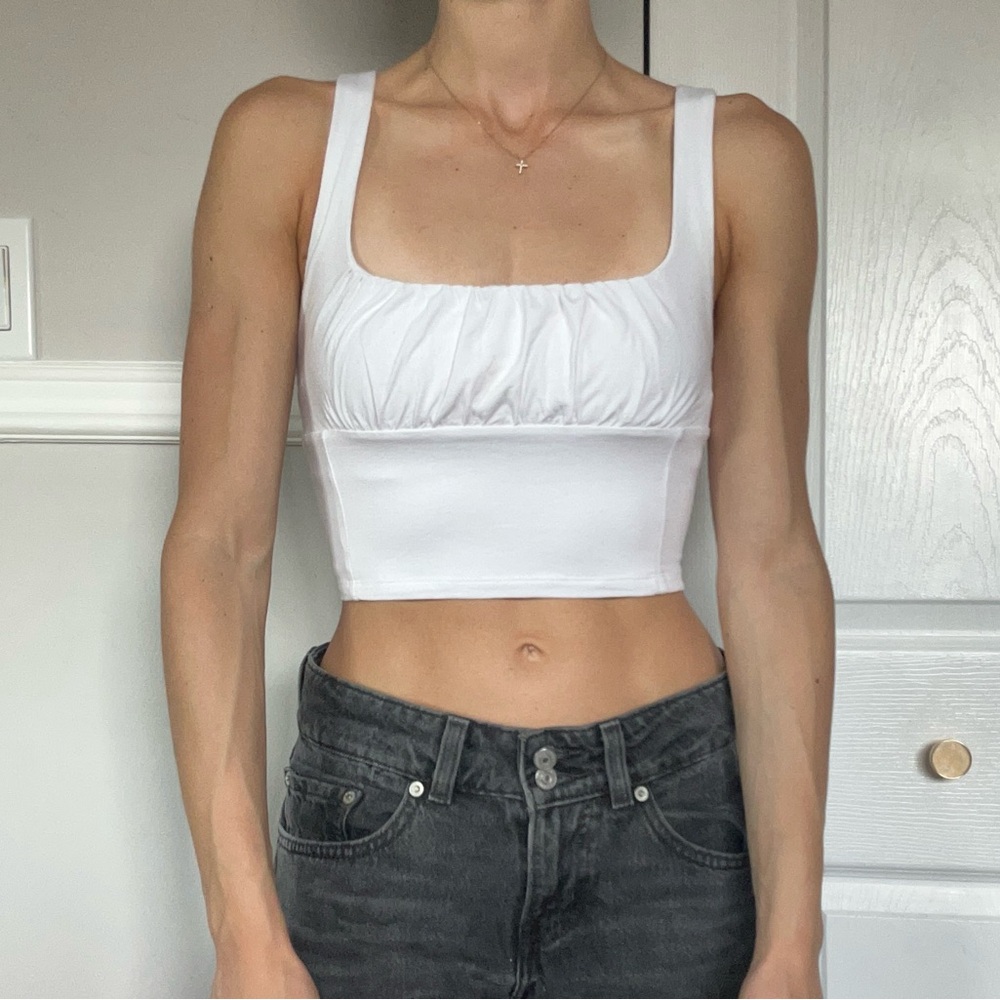 Aritzia Wilfred White Crop Tank